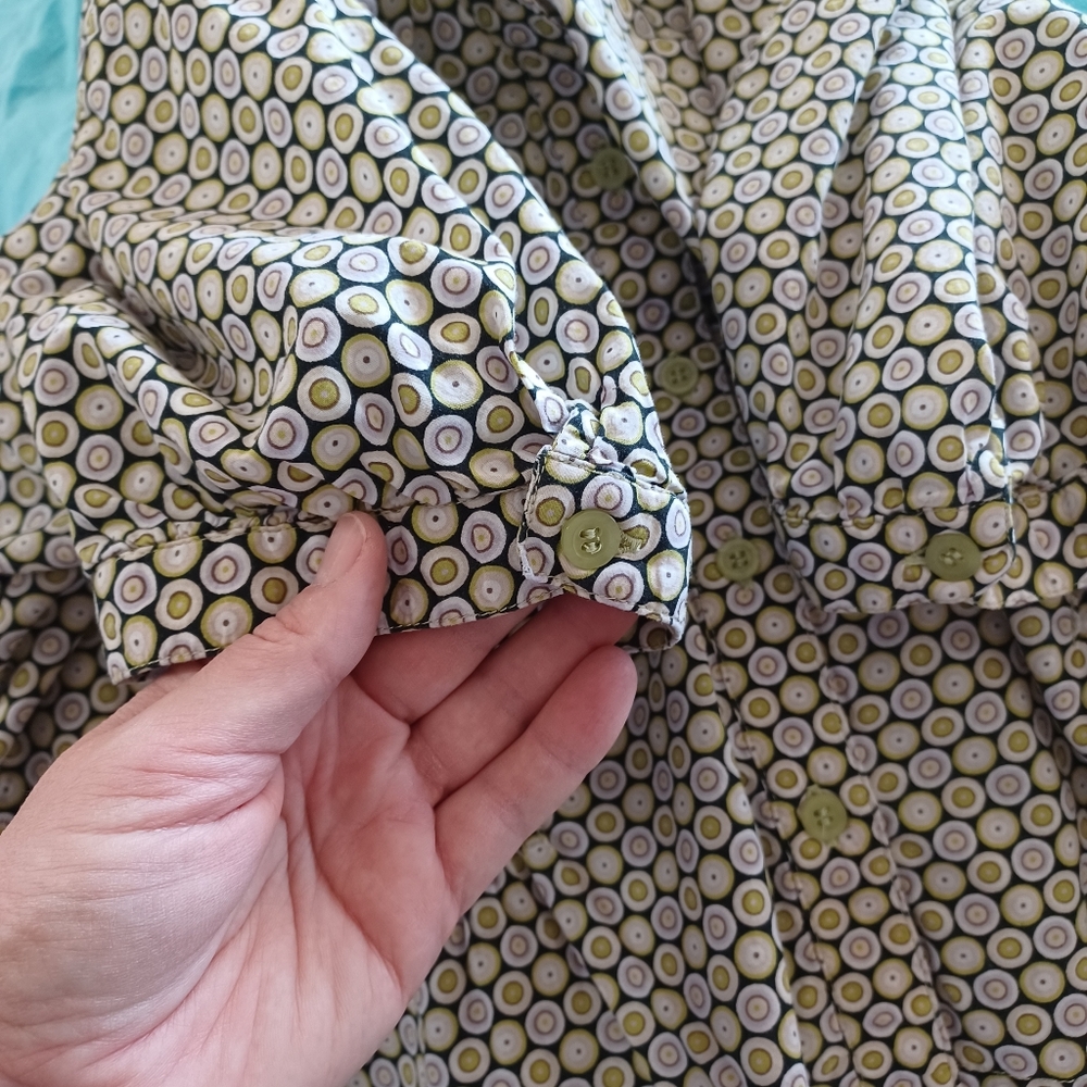 George Women’s Green Multicolored Circle Print Button Down Blouse - Size XL - Picture 6 of 6